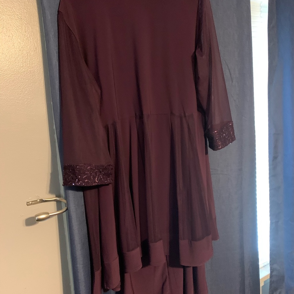 R & M Richards Beautiful plum evening dress - Picture 4 of 4